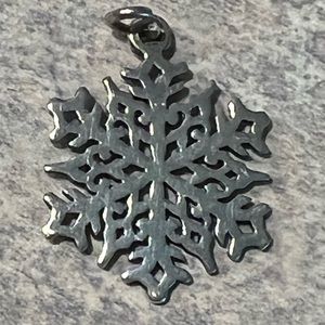 James Avery Colorado Snowflake Retired Sterling Silver
